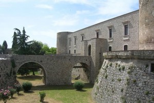 Castello Di Venosa: Lato