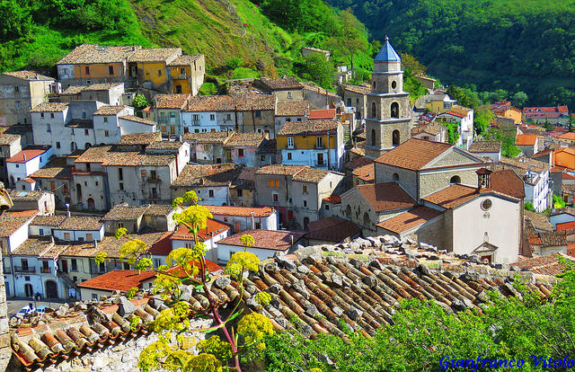 Cascate Di San Fele: Il Borgo